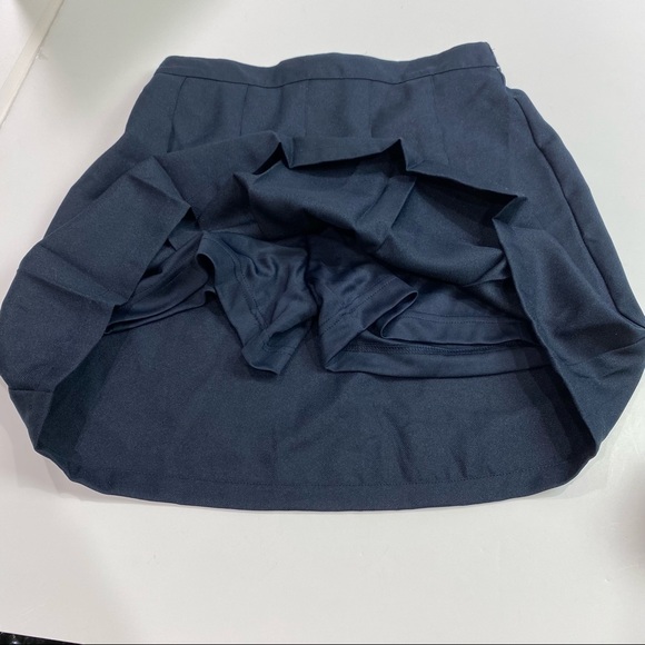 IZOD Girls Sz 16 Navy Blue pleated uniform skirt with shorts under New - Picture 4 of 8